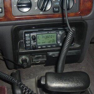 Icom in Jeep