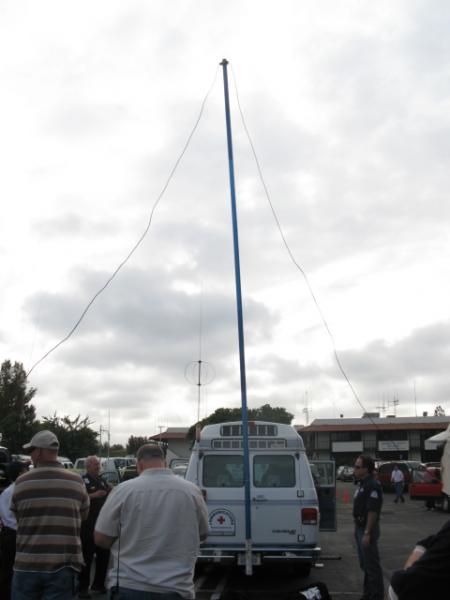 Gordon West's portable hitch mounted dipole