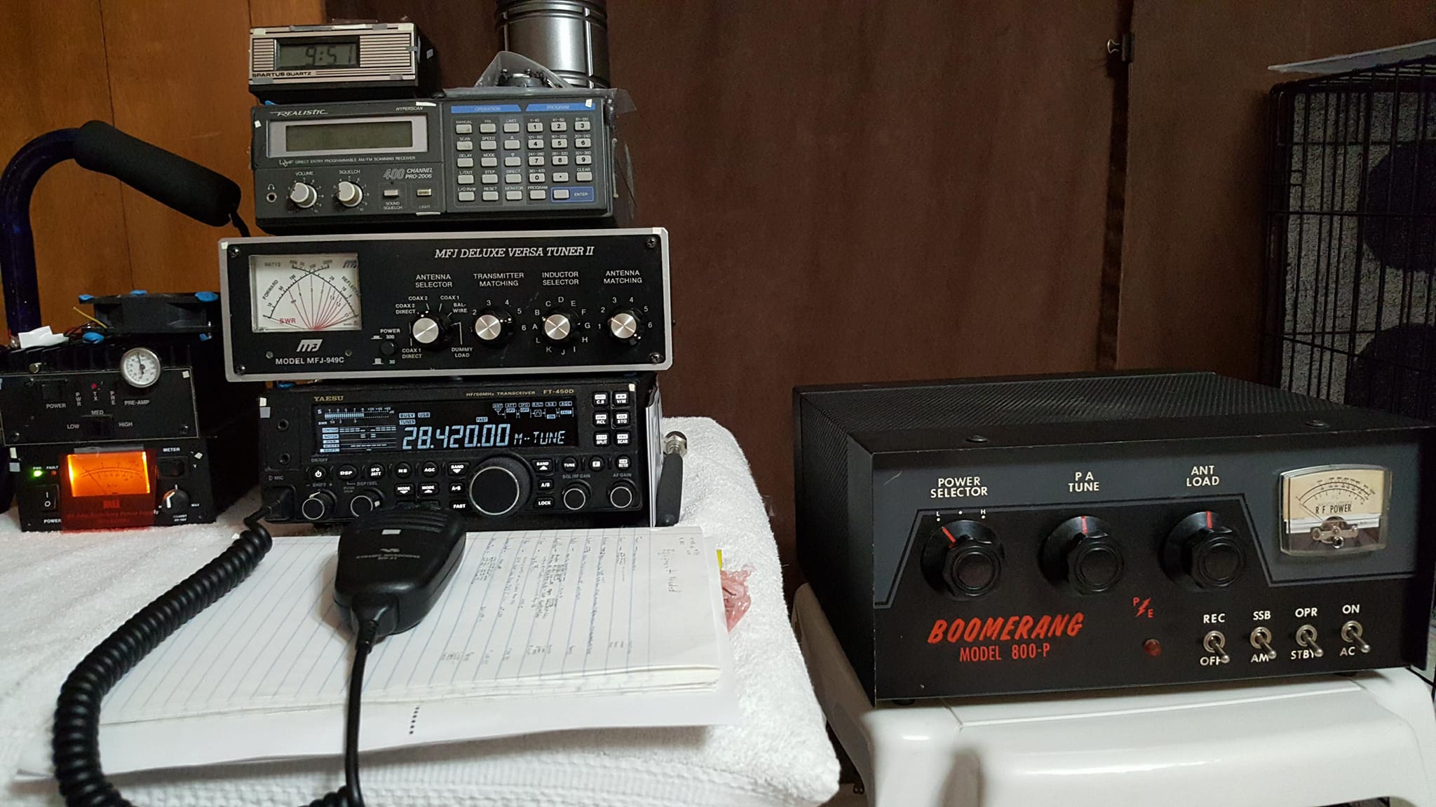 Yaesu FT-450D, MFJ-Antenna Tuner, Peterson Boomerang and Realistic Scanner..jpg